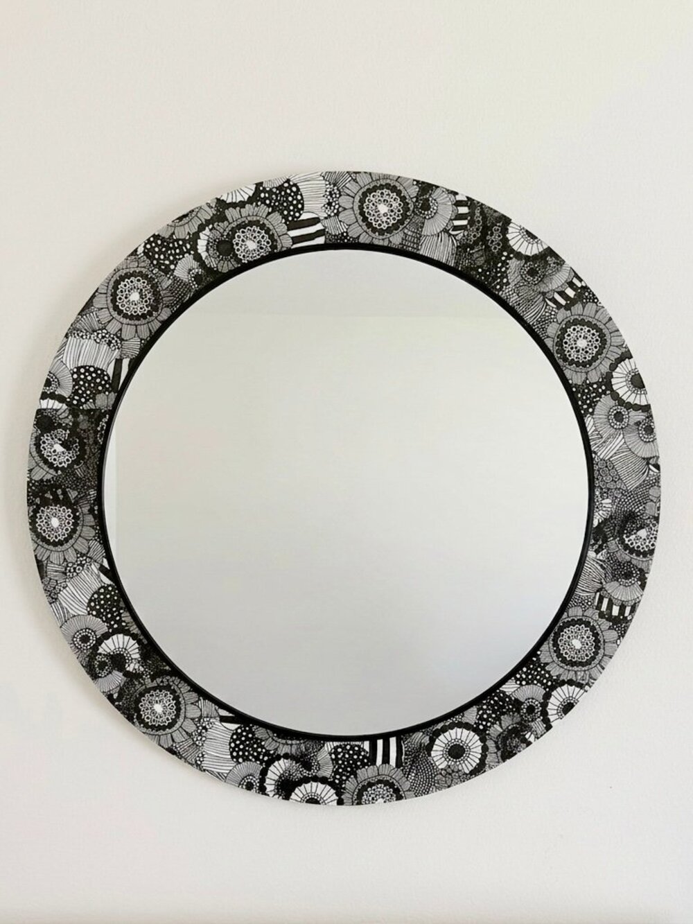 Handmade Black & White Floral Round Mirror / Boho Eclectic Wall Art